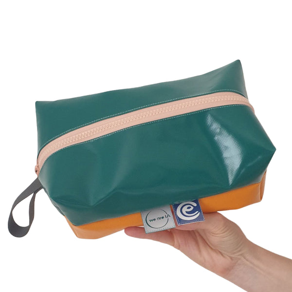 Box Wash Bag / Gym Bag Earth Conscious